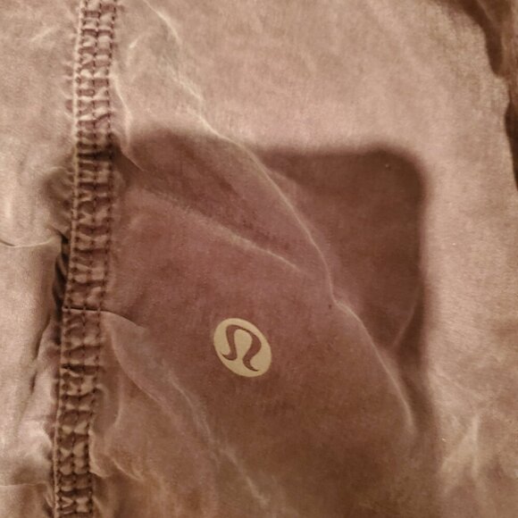 Lululemon Cool Down Crop Pants Green 8 - Picture 3 of 4